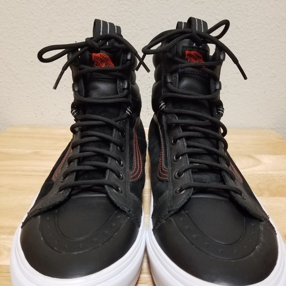 Van's SK8 HI Hightops. - Picture 3 of 8